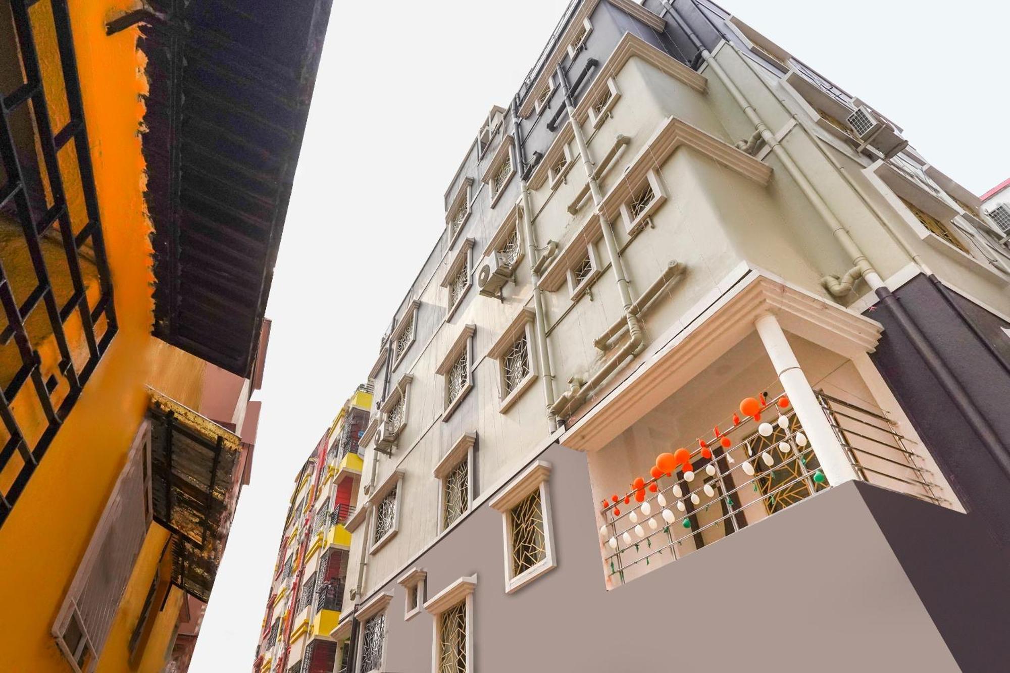 Hotel O Trisha Guest House Dam Dam Экстерьер фото